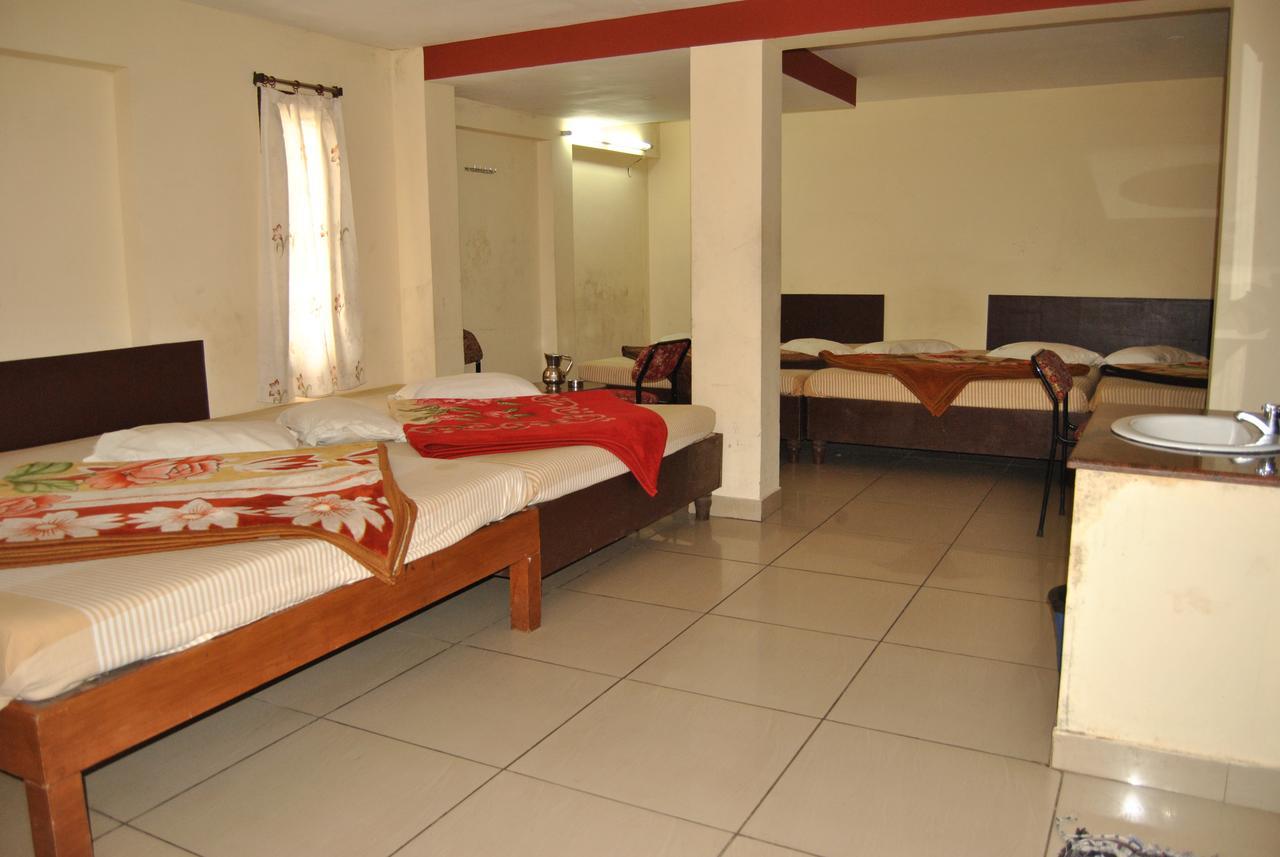 Ezhil Residency Hotel Tamilnadu - Tamilnadu - Kodaikanal Exterior foto