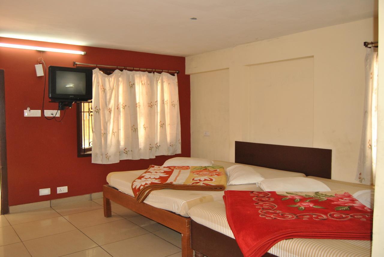 Ezhil Residency Hotel Tamilnadu - Tamilnadu - Kodaikanal Exterior foto