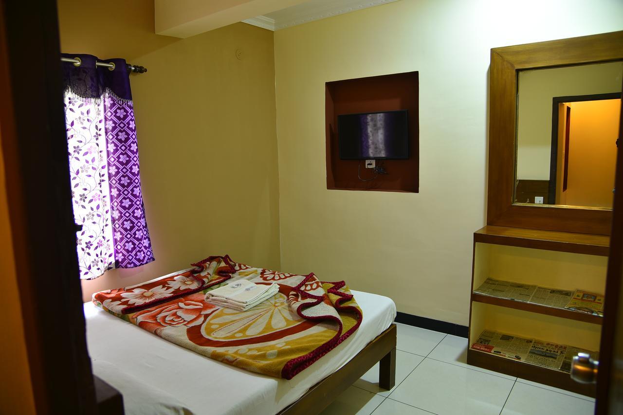 Ezhil Residency Hotel Tamilnadu - Tamilnadu - Kodaikanal Exterior foto