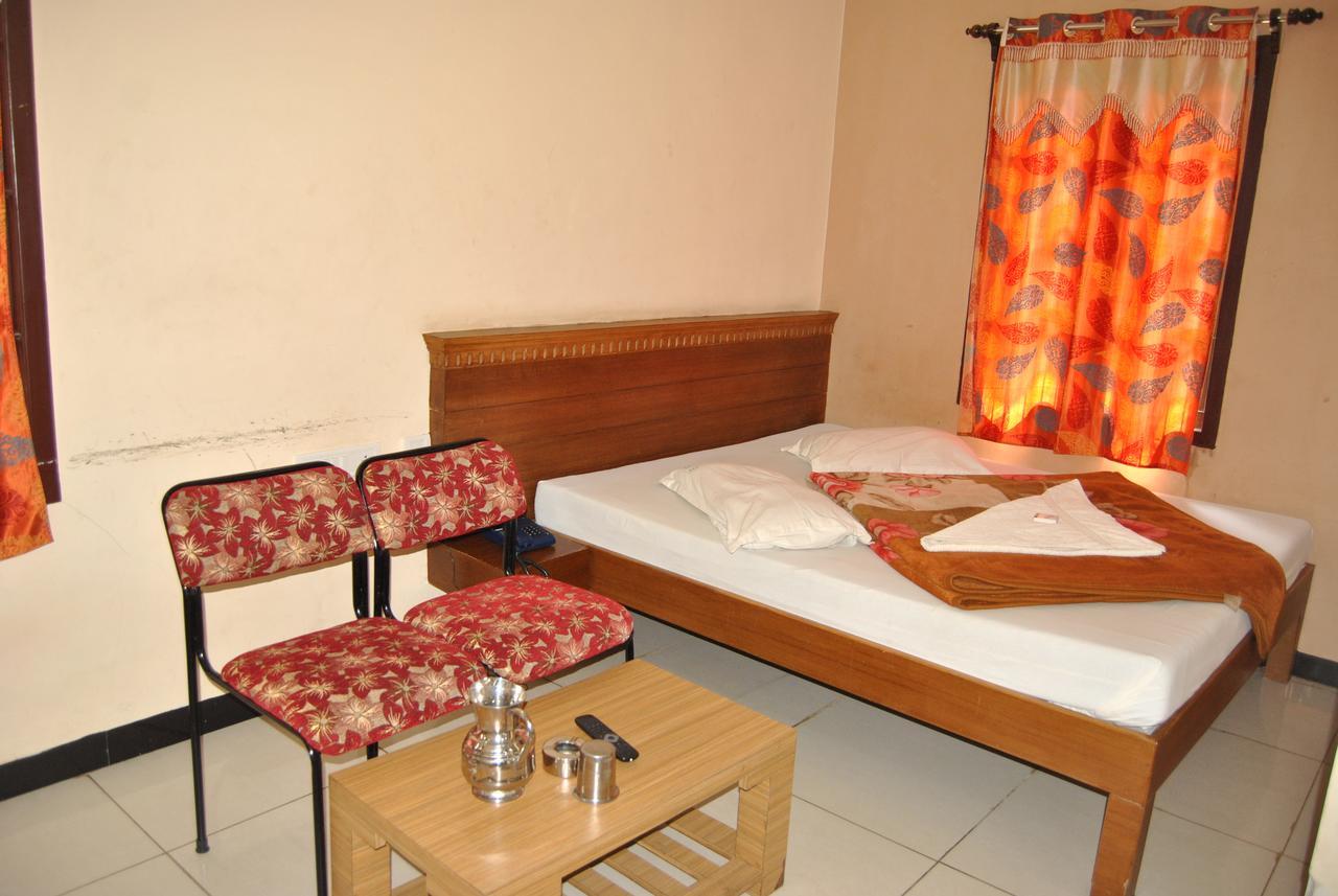 Ezhil Residency Hotel Tamilnadu - Tamilnadu - Kodaikanal Exterior foto