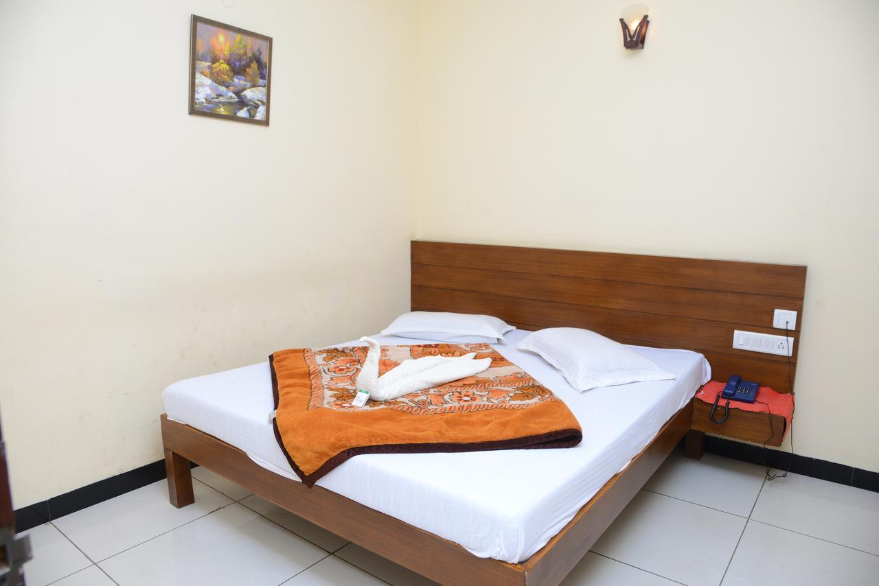 Ezhil Residency Hotel Tamilnadu - Tamilnadu - Kodaikanal Exterior foto