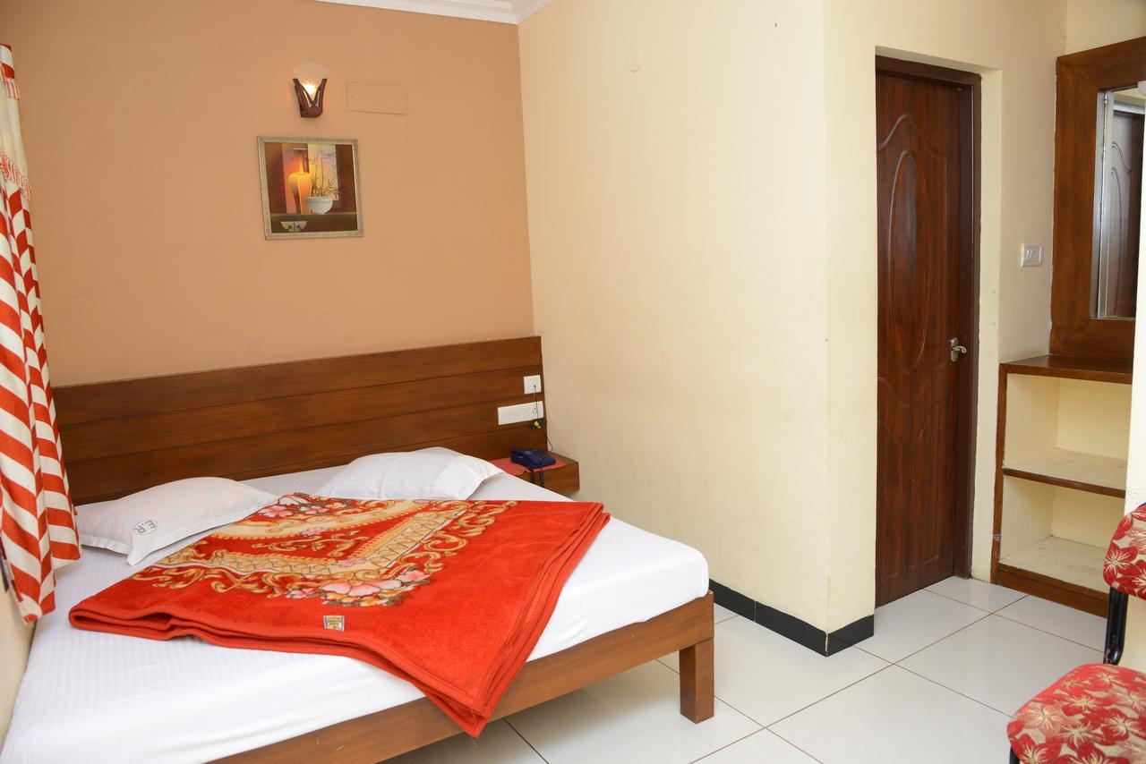 Ezhil Residency Hotel Tamilnadu - Tamilnadu - Kodaikanal Exterior foto